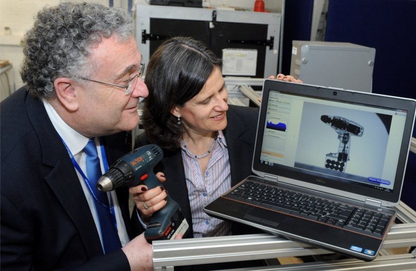 David Parsons being shown X Ray equipment